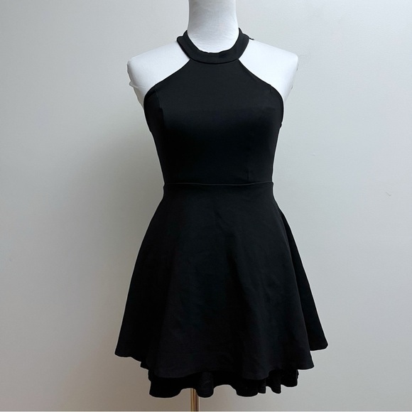 Lulu’s Halter Open Back Lace Trim Little Black Skater Dress Small - Picture 1 of 8
